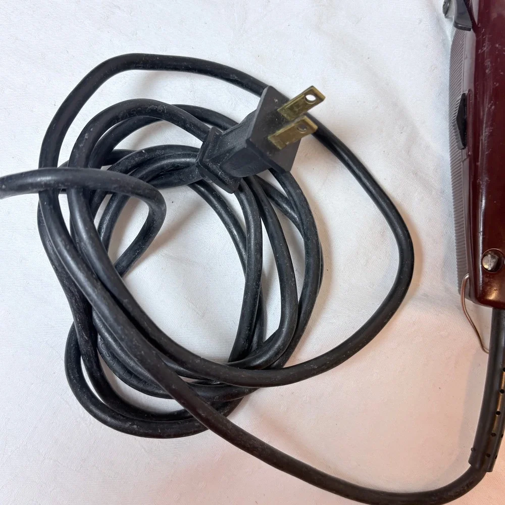 Oster Fast Feed Adjustable Pivot Motor Clipper Burgundy Made in USA 23-51F